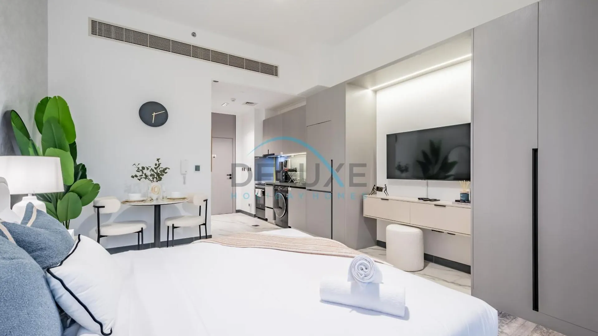 Delightful Studio Apartment At Mag 930, Mohammad Bin Rashid City By Deluxe Holiday Homes Dubai